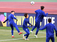 이기택 “연기 본질 알고 싶어 아카데미만 네 곳…기술보다 ‘대화’가 먼저” [SS인터뷰]