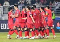 [포토]황희찬의 선제골에 함께 기뻐하는 대한민국 축구대표팀