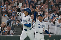 오타니, 도쿄돔에서 시즌 첫 홈런 작렬!…투수 복귀는 ‘신중 모드’