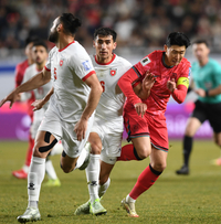 [포토] 손흥민 ‘파울 아냐?’