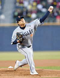 [포토]힘차게 공 뿌리는 류현진