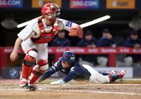 [포토]롯데 전준우의 추격 득점