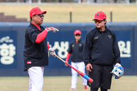 “송구 압박감 느껴” 윤도현, 전격 1군 말소…이범호 감독 “지금은 빼는 게 낫다, 선수 위해서” [SS시선집중]