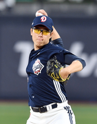 [포토]두산 김유성, 승리를 향해