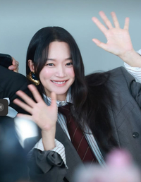 ‘김우빈♥’ 신민아, 선행도 미모도 완벽한 기부 천사!!!