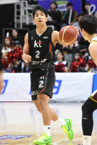 허훈+해먼즈 ‘더블더블 쌍끌이’…3연승 KT, 2위 향한 질주