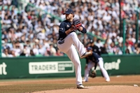 콜 어빈 ‘7이닝 무실점’ 호투! 두산, 삼성 2-0 꺾고 ‘홈 개막전’ 승리 [SS잠실in]