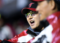 “개막 최다 연승! 다 팬들 덕분” LG 팬·선수단, ‘염갈량’에 최고의 생일 선물 안겼다 [SS창원in]