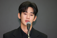 김수현-故 김새론 법정 간다 “120억 손해배상 소송”