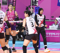 [포토] 정관장 메가 ‘2세트도 이겼어’