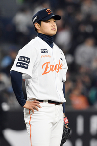[포토]솔로 홈런 허용하고 아쉬워하는 한화 문동주