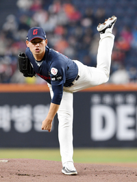 [포토]롯데 선발 김진욱의 역투