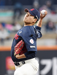 [포토]한화전 선발 등판한 롯데 나균안