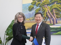 이철규 국회 산자중기위원장, 요코 알렌데르 에스토니아 의회 환경위원장 접견