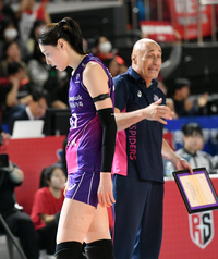 [포토]역전에 고개 떨군 김연경