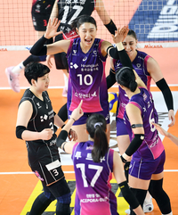 [포토]기쁨을 나누는 흥국생명 김연경