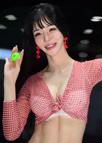 미소가 아름다운 모델 민한나, 천진한 어린이 같네... [포토]