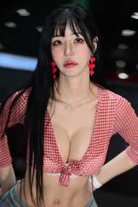 서울모빌리티쇼 민한나, 나보러 온 사람이 90%! [포토]