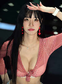 서울모빌리티쇼 대표모델 민한나, 누굴 찾느냐면요~~ [포토]