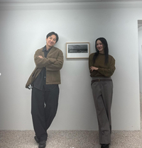 엄정화, 남동생 엄태웅의 사진전 방문…새로운 시작에 힘찬 응원