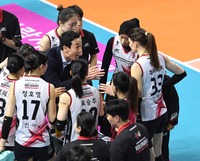 기적 같았던 명승부 연출, 정관장 고희진 감독 “김연경 대단했다, 우리 선수들 자랑스러워”[현장인터뷰]