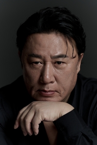 ‘폭싹 속았수다’ 깐느극장 사장 김해곤 배우, 깜짝 소식…빅타이틀과 계약[공식]