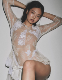 누드착시·시스루·코첼라까지…제니, 파격의 연속으로 규범 비틀다