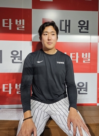 다승 ‘선두’ LG 손주영 “질 것 같은 느낌 안 든다”…잘 던지는데 타선 지원까지 ‘함박웃음’ [SS스타]