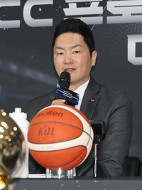 “어차피 트로피는 우리 꺼”→우승 ‘정조준’, SK 전희철 감독의 이유 있는 ‘자신감’ [PO미디어데이]