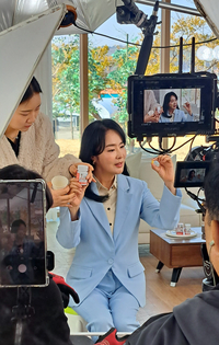 ‘국민 건강 언니’ 이주화 효과, 무대 찢고 브라운관도 접수…광고계 블루칩 등극!