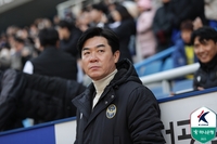 윤정환 “제르소 새 인천 축구 적응 중”vs권오규 “청주가 살아있음을 보여주고파” [현장코멘트]