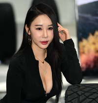 카리스마 넘치는 강하빈, 블랙 위도우로 변신했거든요~ [포토]