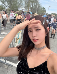 정순주 아나운서, 코첼라 40도 더위에도 빛나는 미모와 완벽한 드레스핏