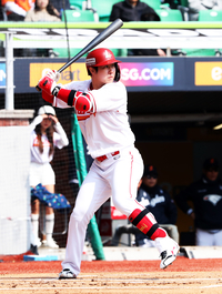 “통증이 없어야 하는데…” 햄스트링 부상→ SSG ‘홈런왕’ 최정, 언제쯤 돌아올까 [SS메디컬체크]