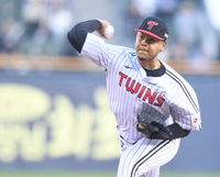 [포토] 에르난데스 ‘승리를 위하여’