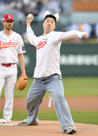 [포토]송하빈, 고양이 집사들을 대표해서!