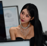 인플루언서 이시아, 사람들이 나만 보는 이유가 뭐죠? [포토]