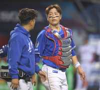 [포토] 강민호 ‘부상이 아니길’