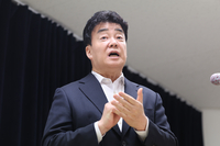 “호감의 자본은 영원하지 않다”…백종원, 극복할 다층적 이해관계와 감성리더십[배우근의 롤리팝]