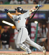 현빈, ‘메이드 인 코리아’로 완성한 중년의 미학 [SS스타]