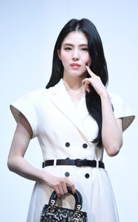 [포토] 한소희 ‘뽀얀 피부’