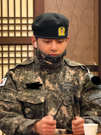 “사격 1등…운동 기구 기부” BTS 뷔, 훈훈한 군 생활 소식