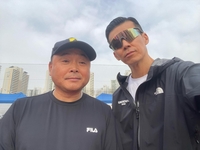 ‘난치병 극복’ 이봉주, 다시 뛰었다…션과 함께 밝은 근황 [★SNS]