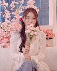 ‘결혼 D-1’ 에일리, 행복한 새 신부 일상…럭셔리 브라이덜 샤워에 활짝 [★SNS]