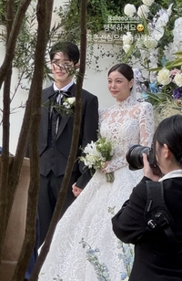 손연재, “결혼 축하해요!” 에일리-최시훈 결혼식 모습 공개