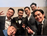 나란히 장가간 김종민·‘에일리♥’ 최시훈, 결혼식 빛낸 미소 비결은?