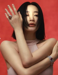 “빛나는 카리스마”... 김혜수, 화려한 변신 [★SNS]