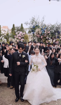 ‘soldout’ 에일리, 최시훈과 결혼식 후 감사 인사...“행복하게 살아볼게요!”