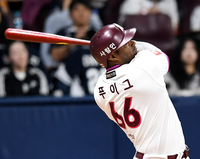 [포토]키움 푸이그, 부진 터는 2점 홈런