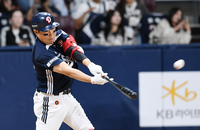 [포토]두산 양의지, 키움전 추격 투런 홈런